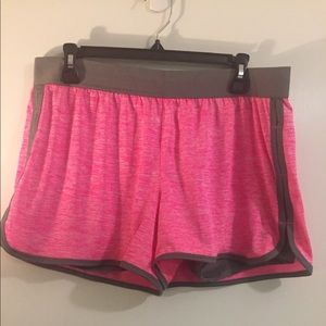 Danskin athletic shorts - size Large